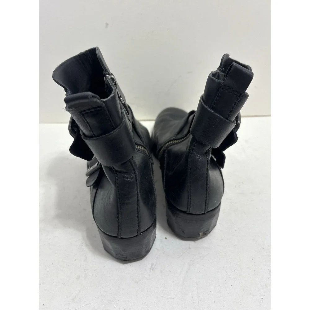 Kork-Ease boots Women's Black 8M Buckle‎ Side Zip Ankle Moto